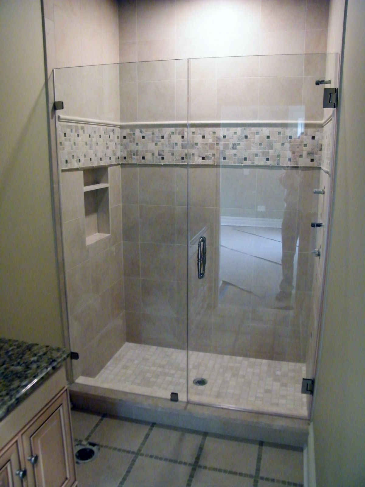 custom-shower-enclosures-53