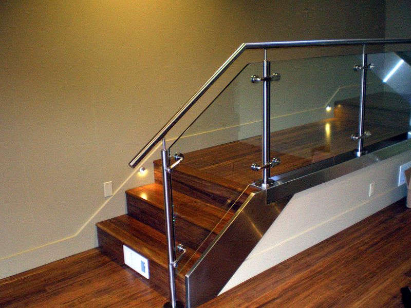 glass-railing-systems_18